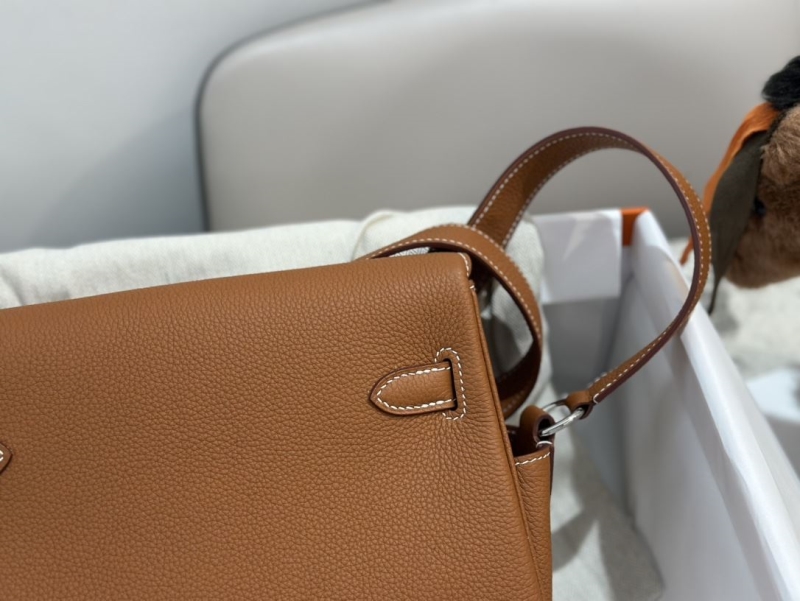 Hermes Kelly Messenger